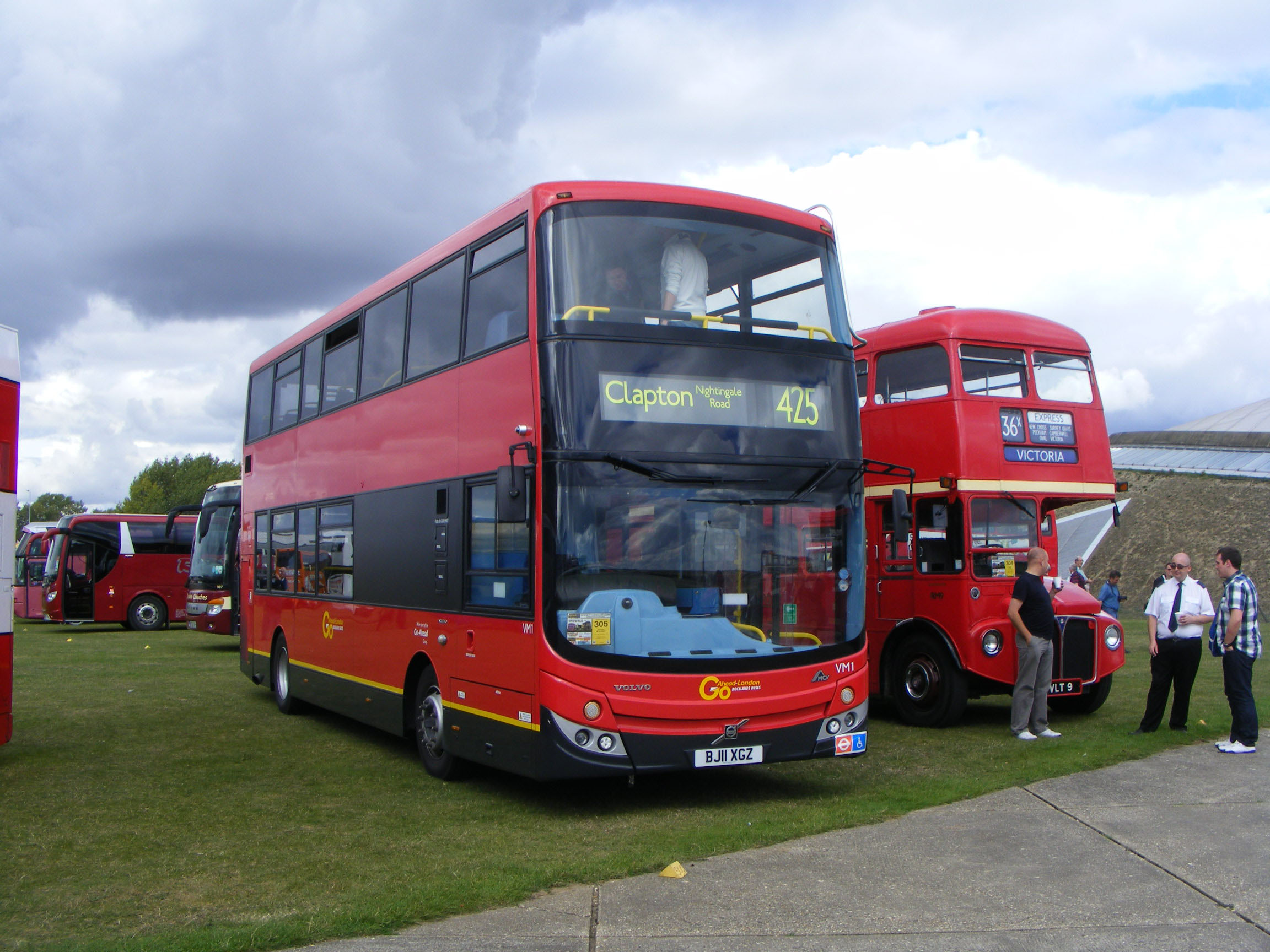 Go-Ahead London | SHOWBUS LONDON BUS IMAGE GALLERY
