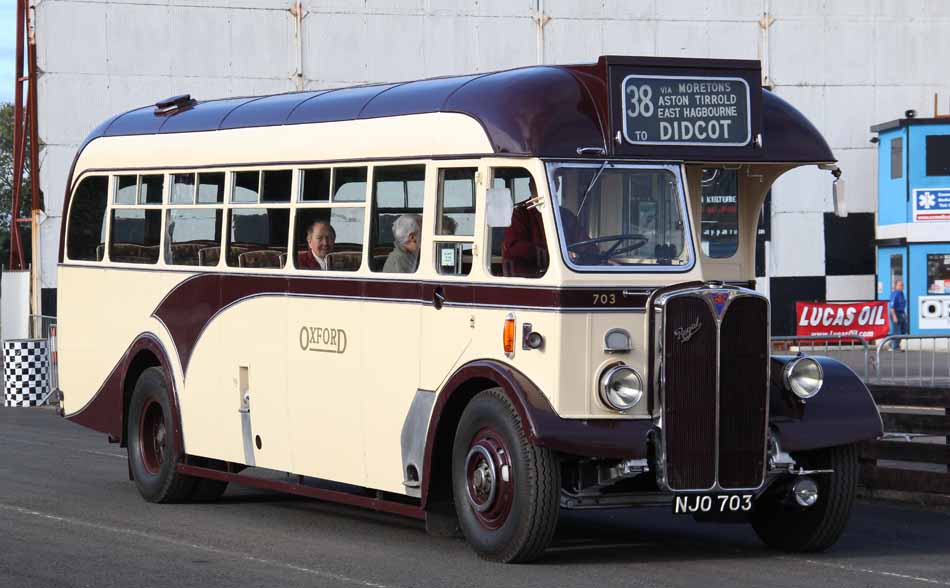 Oxford AEC Regal III Willowbrook 703