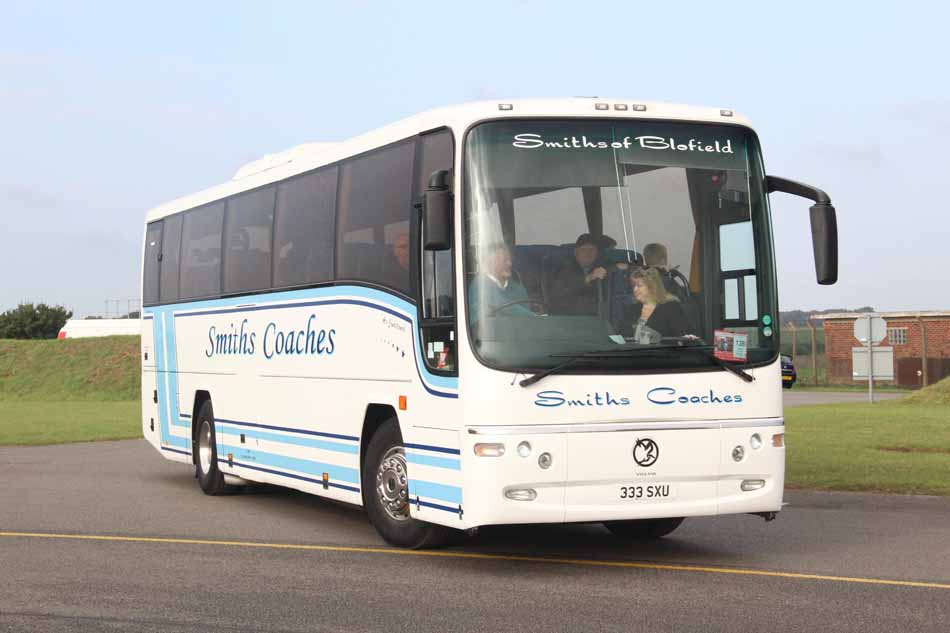 Smiths Coaches Volvo B10M Plaxton 333SXU