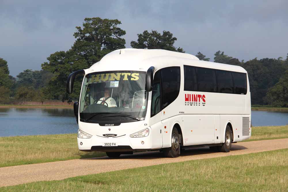 Hunts Scania K124 Irizar PB2000 C5