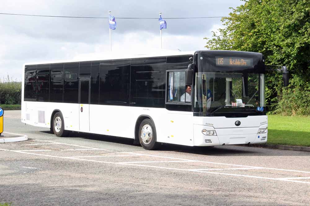 Pelican Bus & Coach Yutong CB12