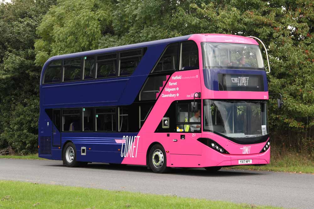 Uno Alexander Dennis Enviro400City 251 Comet