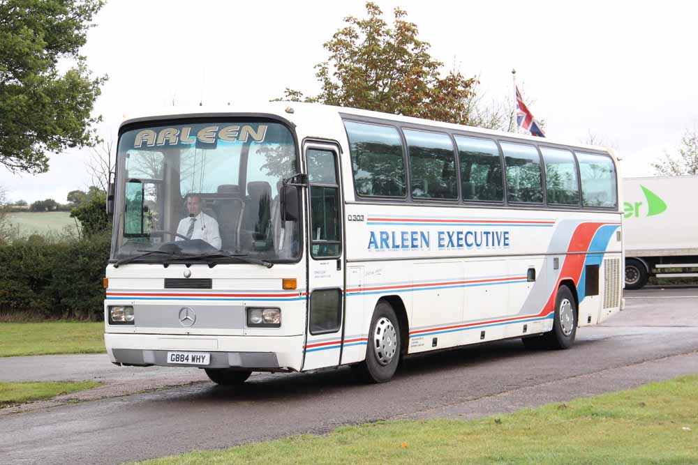 Arleen Executive Mercedes O303 G884WHY