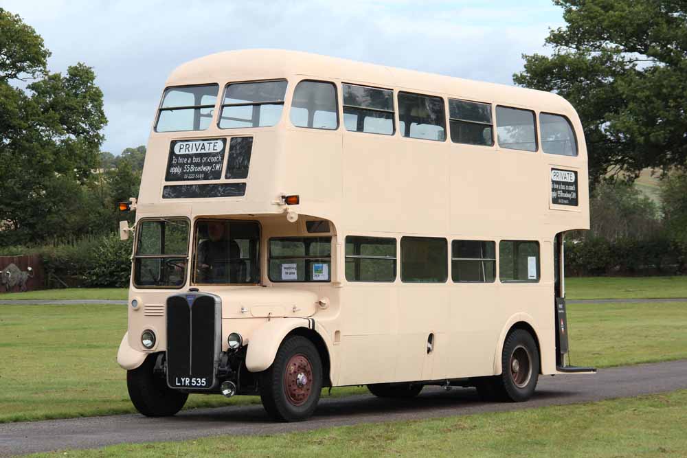 London Transport AEC Regent 3RT Park Royal RT3316