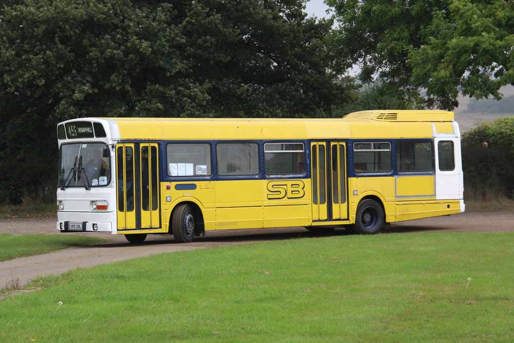 London Country Leyland National LN8 Superbus