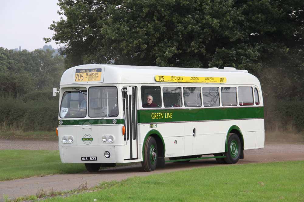 Green Line AEC Regal IV Metro Cammell RF136