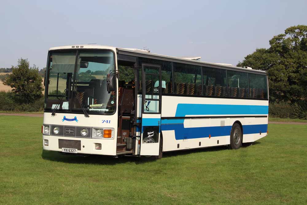 Shearings Volvo B10M Van Hool Alizee 747