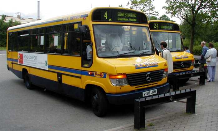 MK Metro Mercedes Vario V128UNH