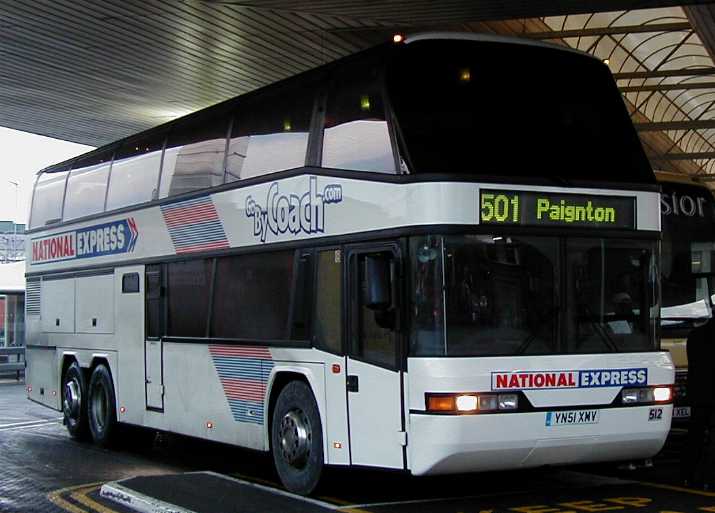 National Express low floor Neoplan Skyliner 524