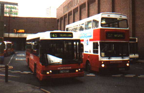 Go-Northern Optare Delta & MCW Metrobus 2