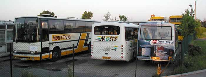 Motts Travel Volvo B10M / Jonckeere