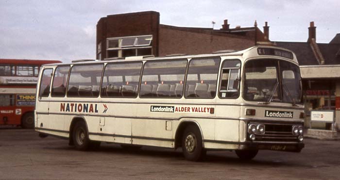 Alder Valley: Western National Leyland Leopard Plaxton Supreme 2433