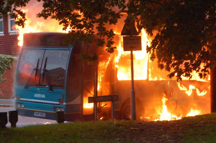 Arriva the Shires Volvo B10B / Plaxton Verde 3855