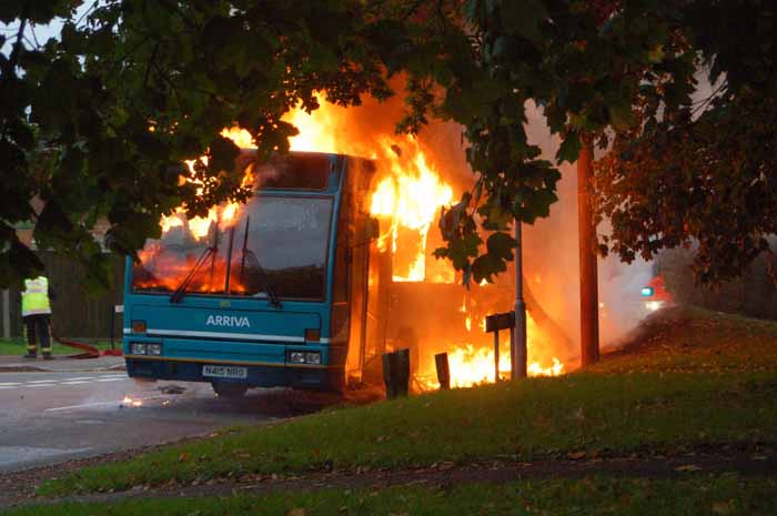 Arriva the Shires Volvo B10B / Plaxton Verde 3855