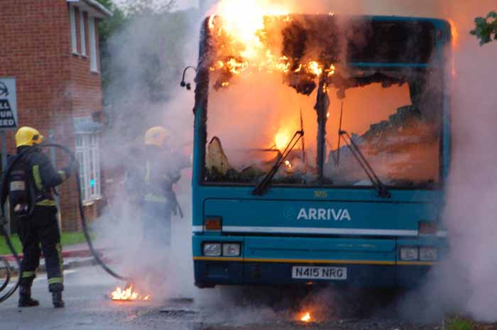 Arriva the Shires Volvo B10B / Plaxton Verde 3855