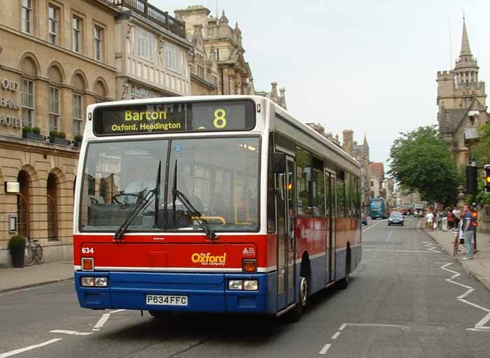 Oxford Bus Company Volvo B10B Plaxton Verde 634