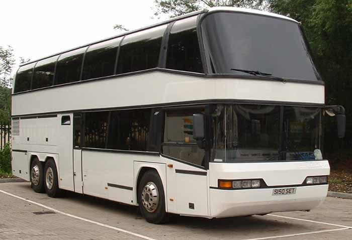 Peter Carol/Motts Travel Neoplan Skyliner