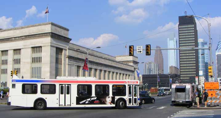 SEPTA New Flyer D40LF 5812