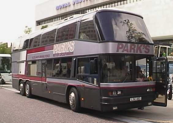 Parks Neoplan Skyliner