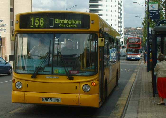 Diamond Buses Dennis Dart Alexander ALX200 W905JNF