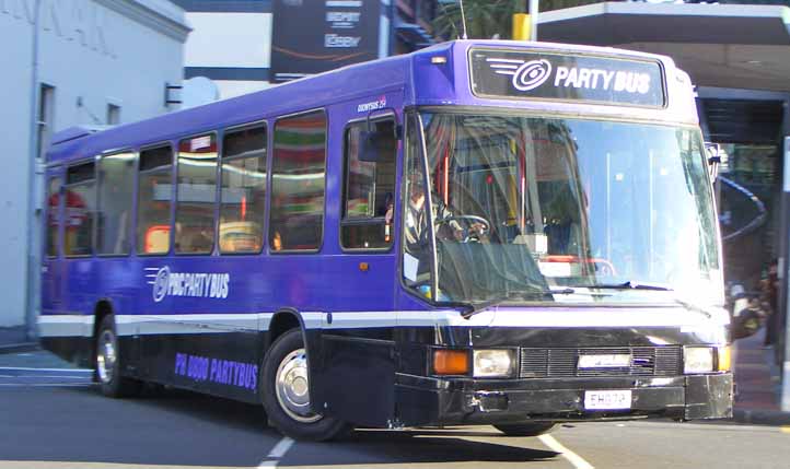 Former Reading Buses overseas | SHOWBUS BUS IMAGE GALLERY
