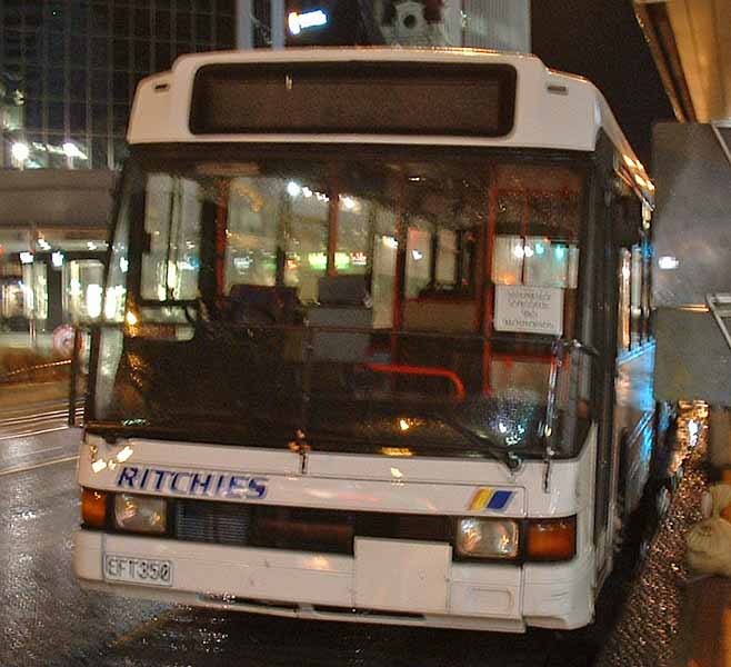 Former Reading Buses overseas | SHOWBUS BUS IMAGE GALLERY