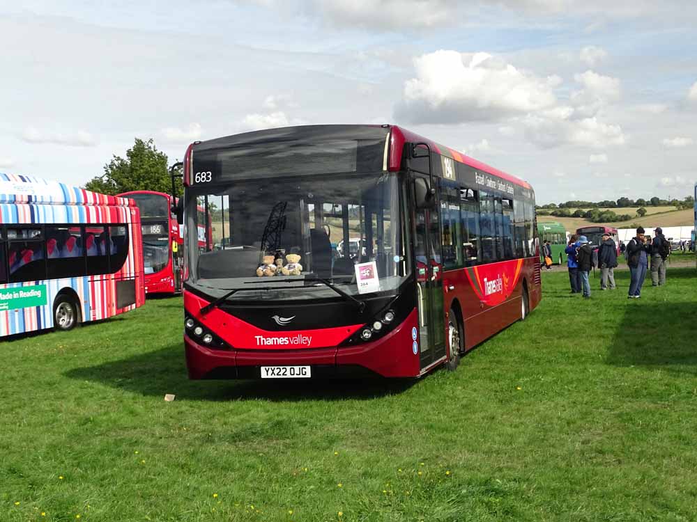 Thames Valley Alexander Dennis Enviro200MMC 683