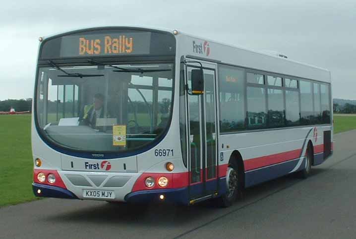 First Northampton Volvo B7RLE Wright