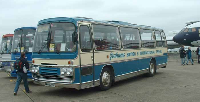 SHOWBUS stalls