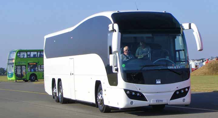 Plaxton's Elite arrives at SHOWBUS