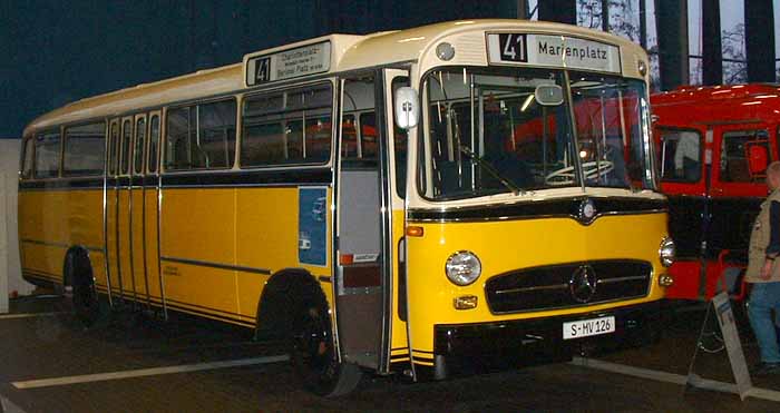 Stuttgart Mercedes O322