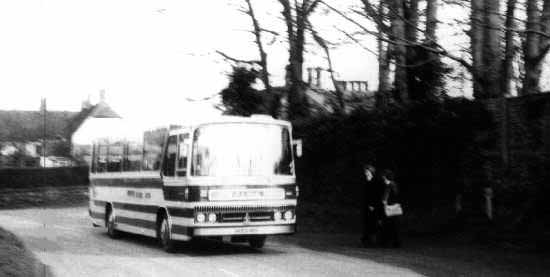 RED  ROVER - KEITH COACHES 130 HUD648S Bedford YMT Caetano C53F