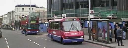 Metroline Trident Plaxton President & Metrorider